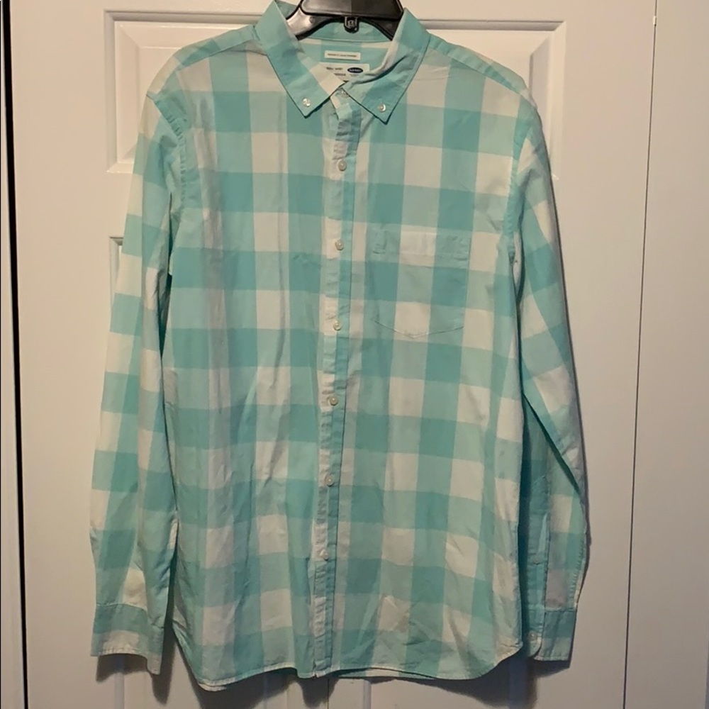 Old Navy The Classic Shirt Long Sleeve Button Up